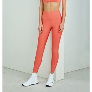 ALO Yoga 7/8 High-Waist Airlift Legging Strawberry